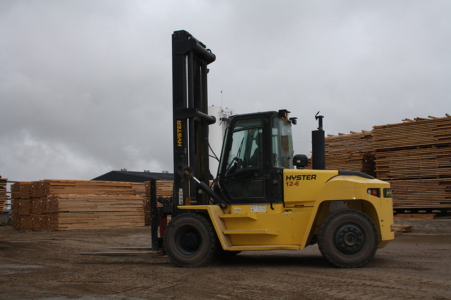 High capacity forklift