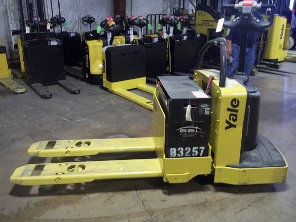 Used Yale pallet jack