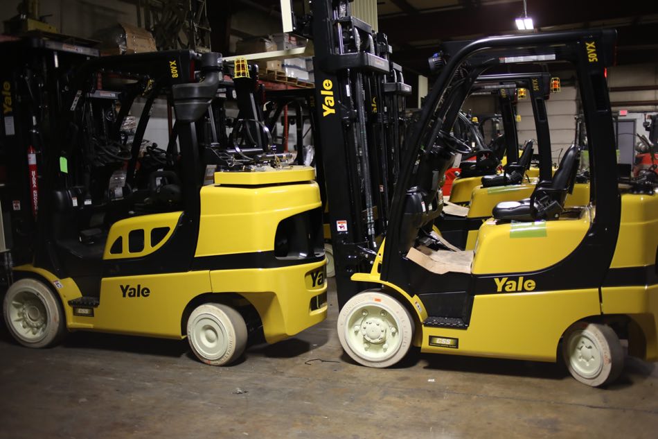 Fleet of Yale forklifts